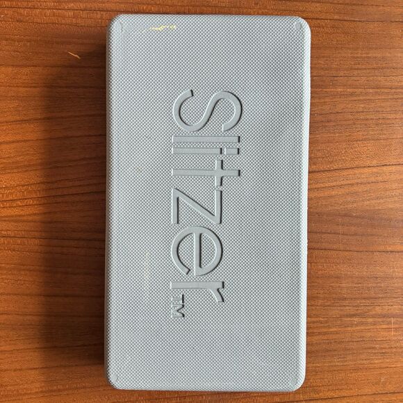 NEW Set of 8 Slitzer Rostfrei Stainless Knifes in Hardshell Travel Case - Picture 4 of 4